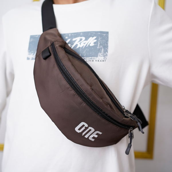 1st image description